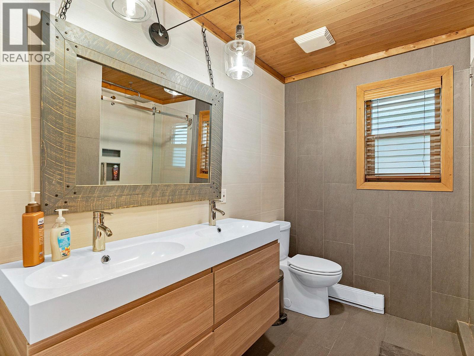 4833 Snow Pines Road, Big White, British Columbia  V1P 1T4 - Photo 14 - 10397120