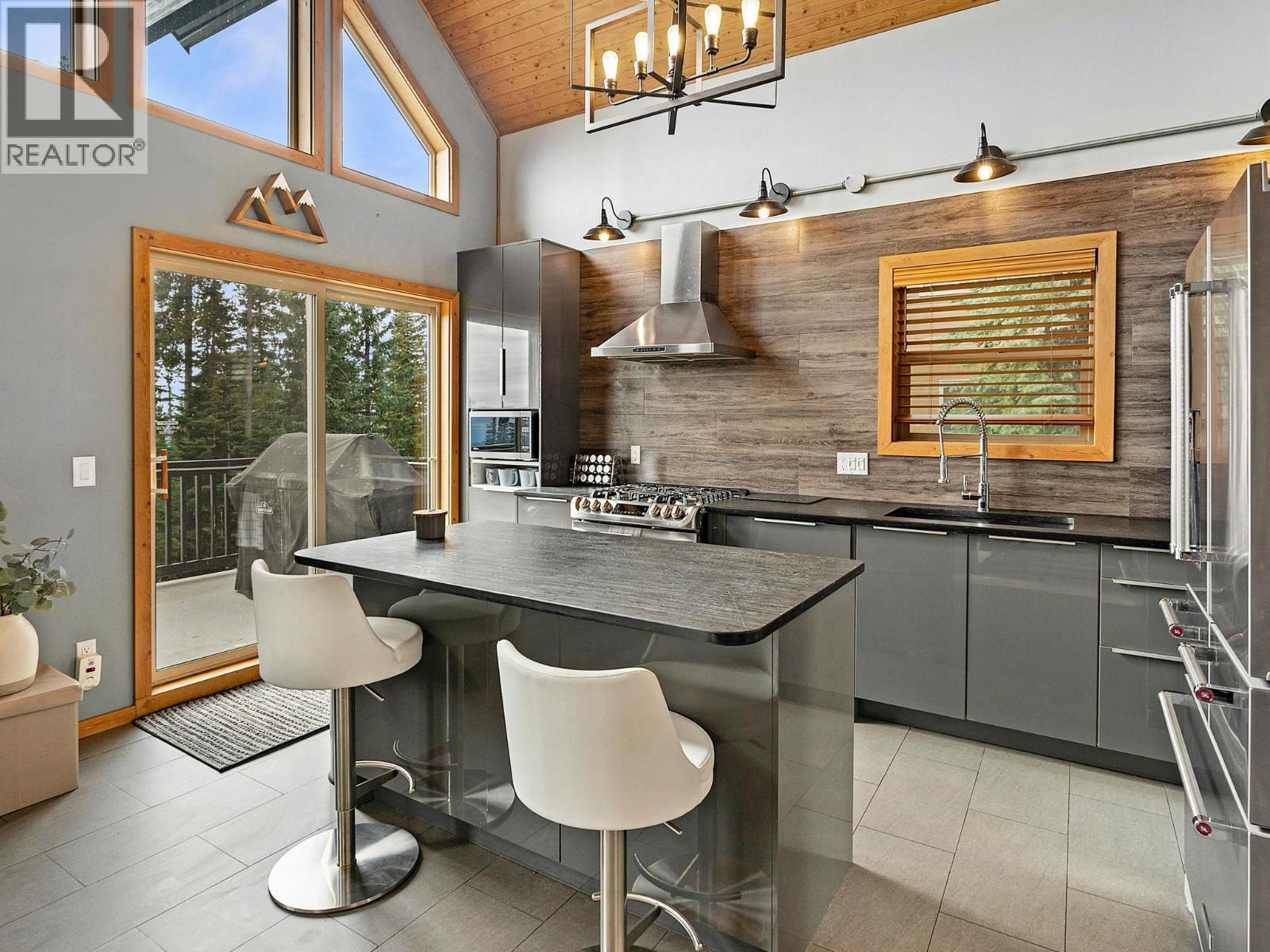 4833 Snow Pines Road, Big White, British Columbia  V1P 1T4 - Photo 8 - 10397120