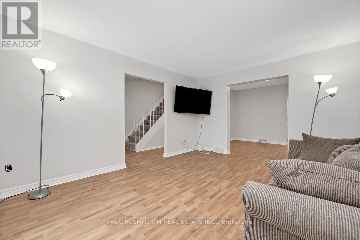 1107 Meadowlands Drive, Ottawa, Ontario  K2C 0K5 - Photo 7 - X13436632