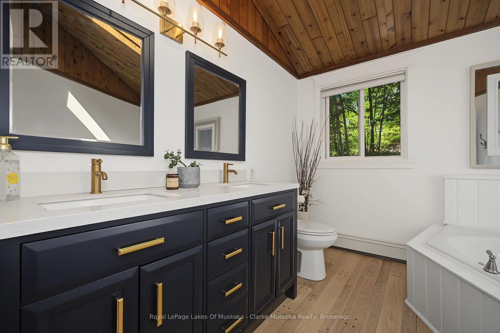 1048 Brackenrig Road, Muskoka Lakes, Ontario  P0B 1J0 - Photo 31 - X13650496