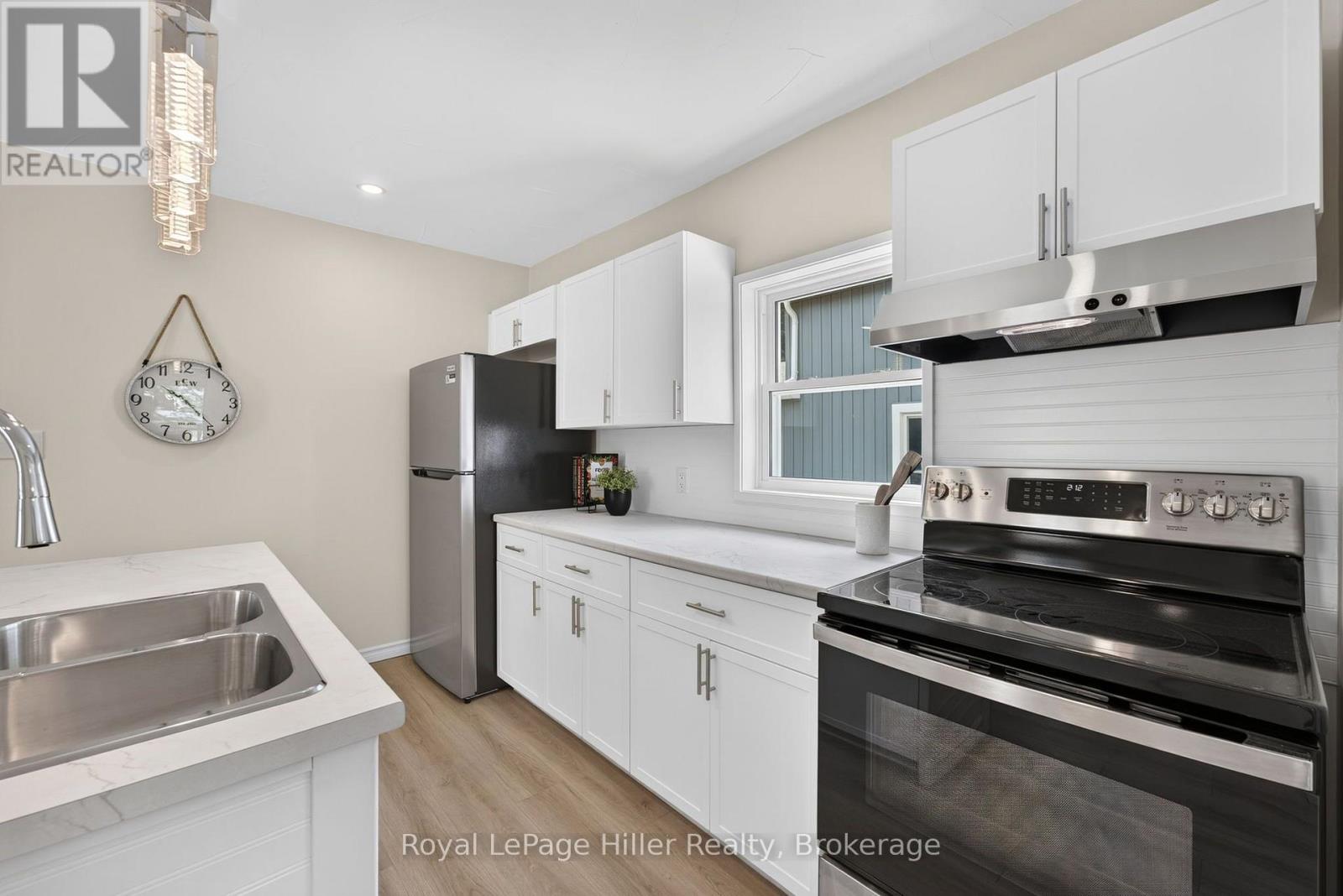137 Rebecca Street, Stratford, Ontario N5A 3P4 - Photo 13 - X13650538