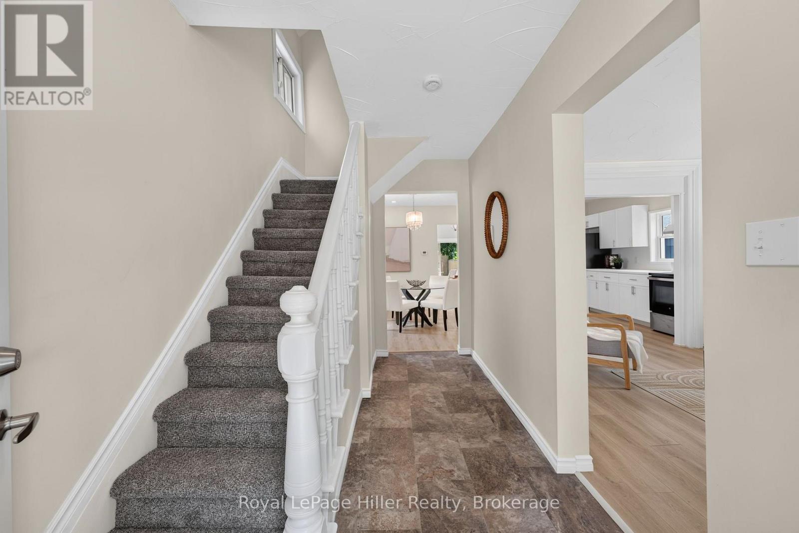 137 Rebecca Street, Stratford, Ontario N5A 3P4 - Photo 4 - X13650538