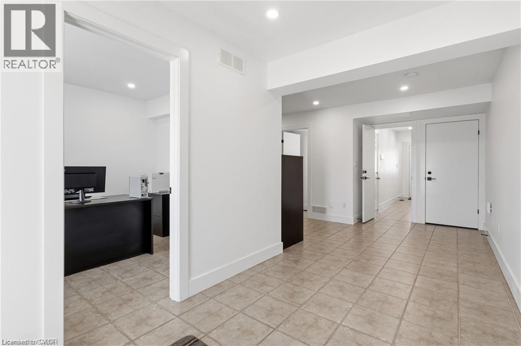 1253 Silvan Forest Drive Unit# 7, Burlington, Ontario  L7M 0B7 - Photo 29 - 40845040