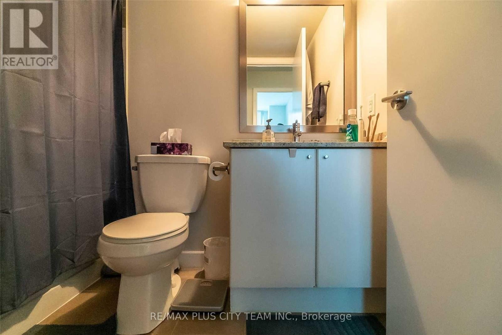 602 - 33 Bay Street, Toronto, Ontario  M5J 2Z3 - Photo 10 - C13650554