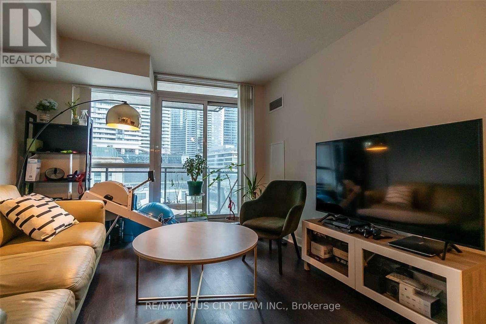 602 - 33 Bay Street, Toronto, Ontario  M5J 2Z3 - Photo 3 - C13650554