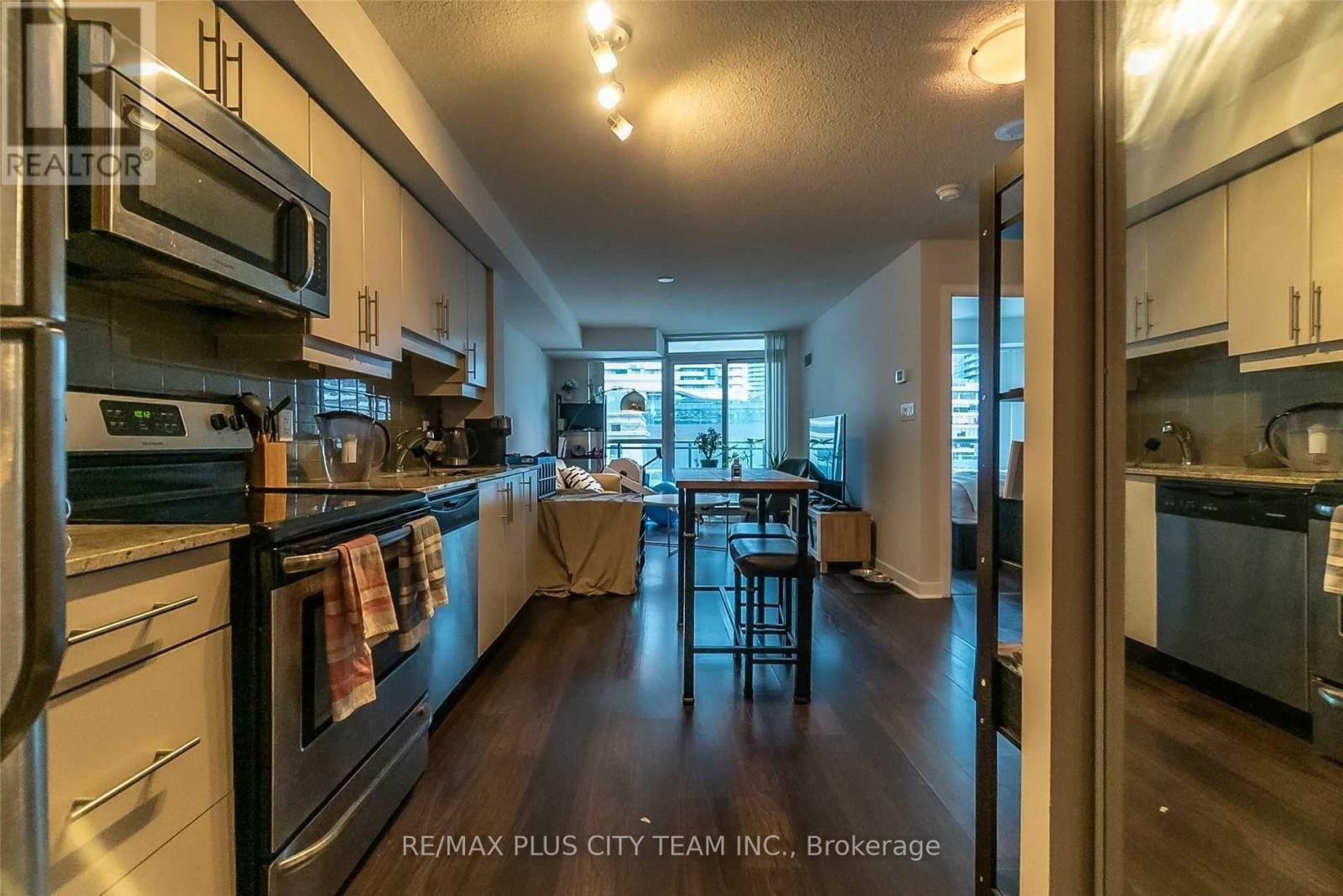 602 - 33 Bay Street, Toronto, Ontario  M5J 2Z3 - Photo 7 - C13650554
