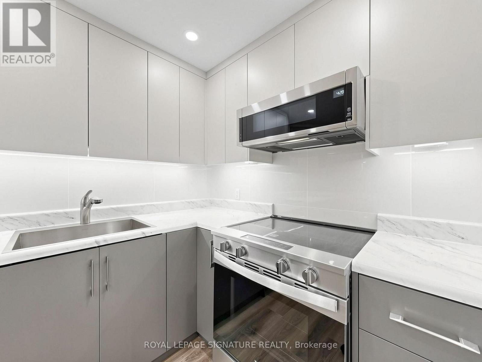 Lower - 75 Brunswick Avenue, Toronto, Ontario  M5S 2L8 - Photo 10 - C13650556