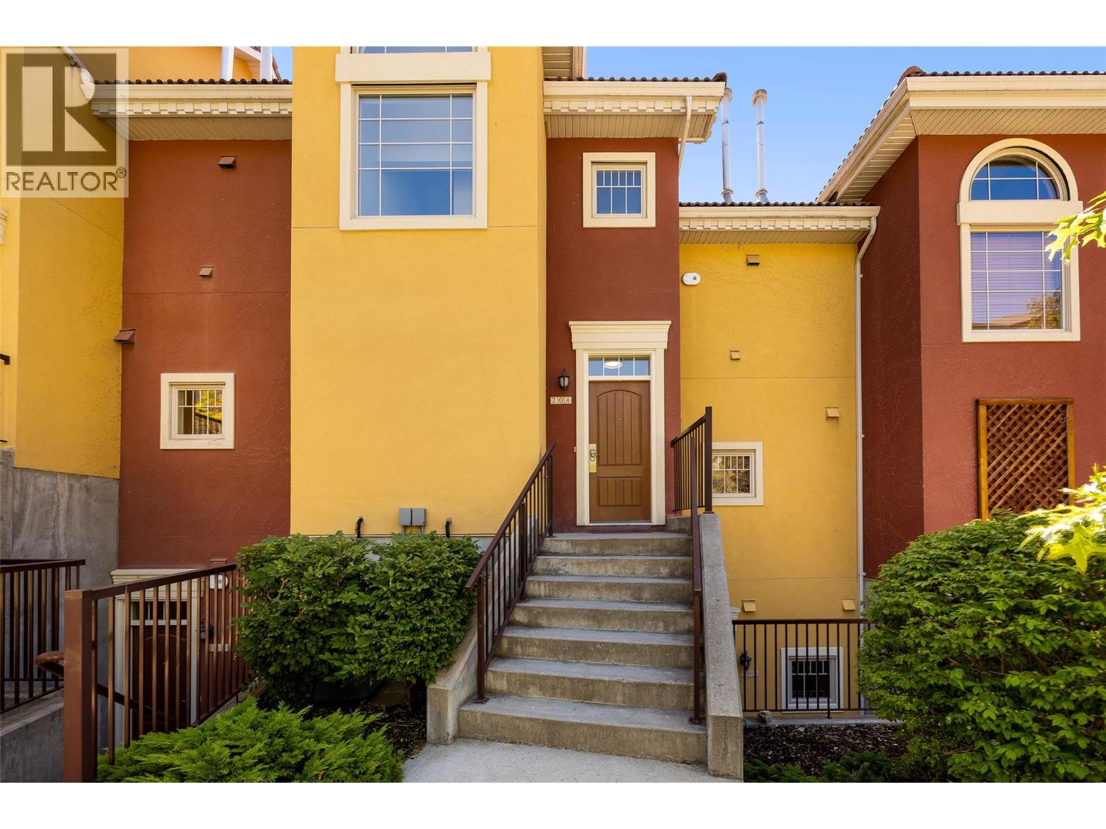 1795 Country Club Drive Unit# 204, Kelowna, British Columbia  V1V 2V9 - Photo 2 - 10379507