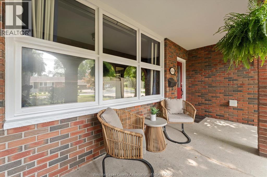 4060 Kennedy Drive, Windsor, Ontario  N9G 1X8 - Photo 6 - 26019193