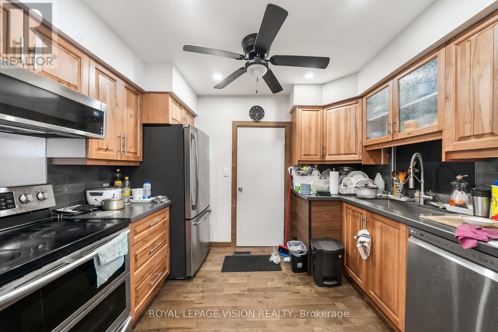 27 Eastville Avenue, Toronto, Ontario  M1M 2N6 - Photo 11 - E13650420