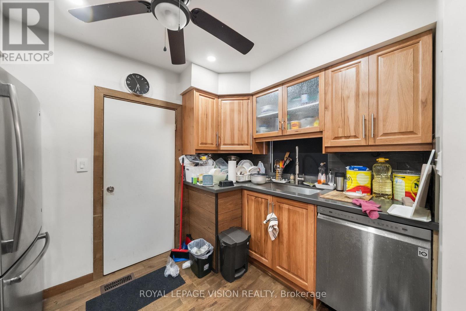 27 Eastville Avenue, Toronto, Ontario  M1M 2N6 - Photo 13 - E13650420