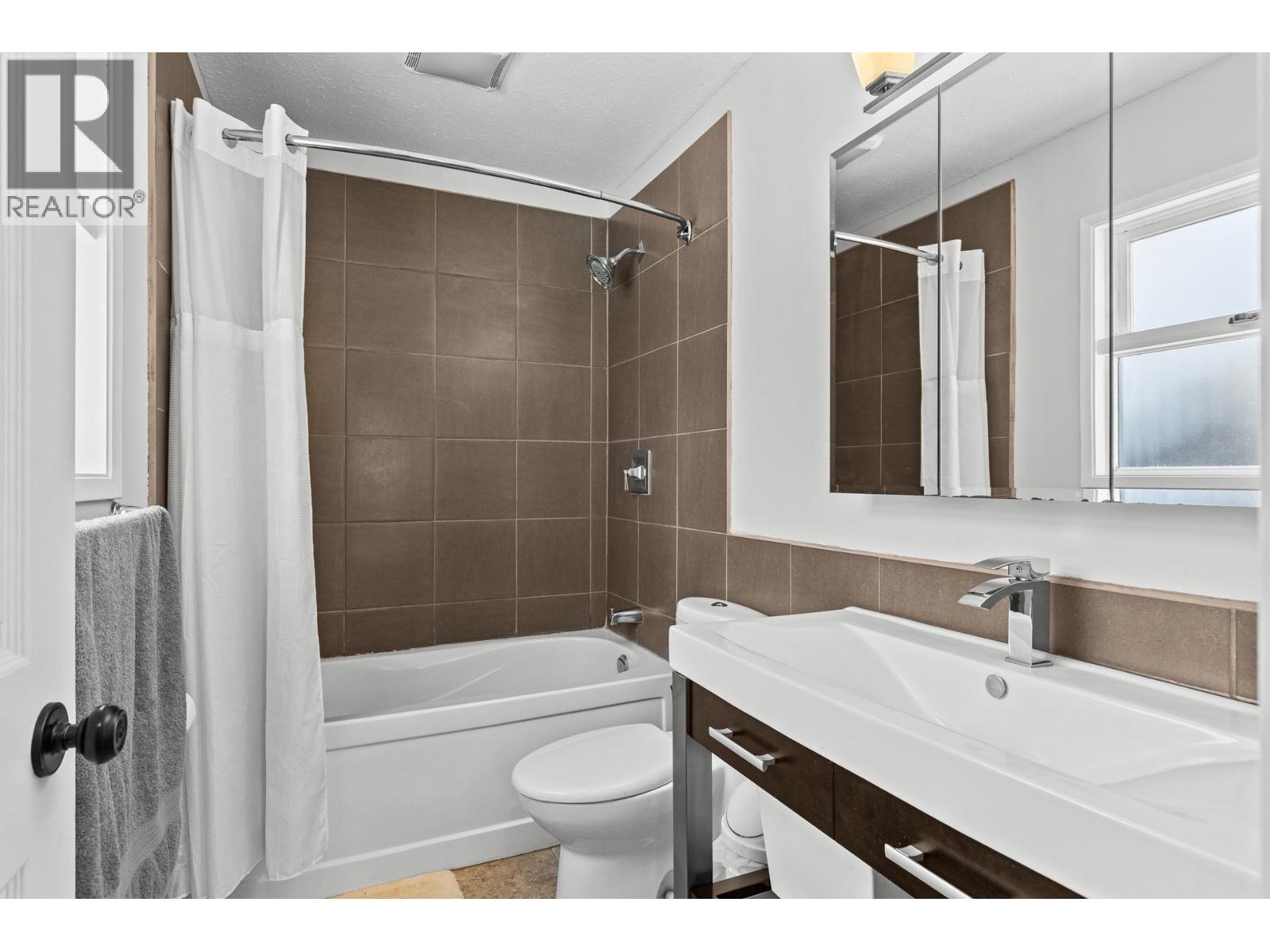 14 Quail Place, Osoyoos, British Columbia  V0H 1V1 - Photo 42 - 10393018