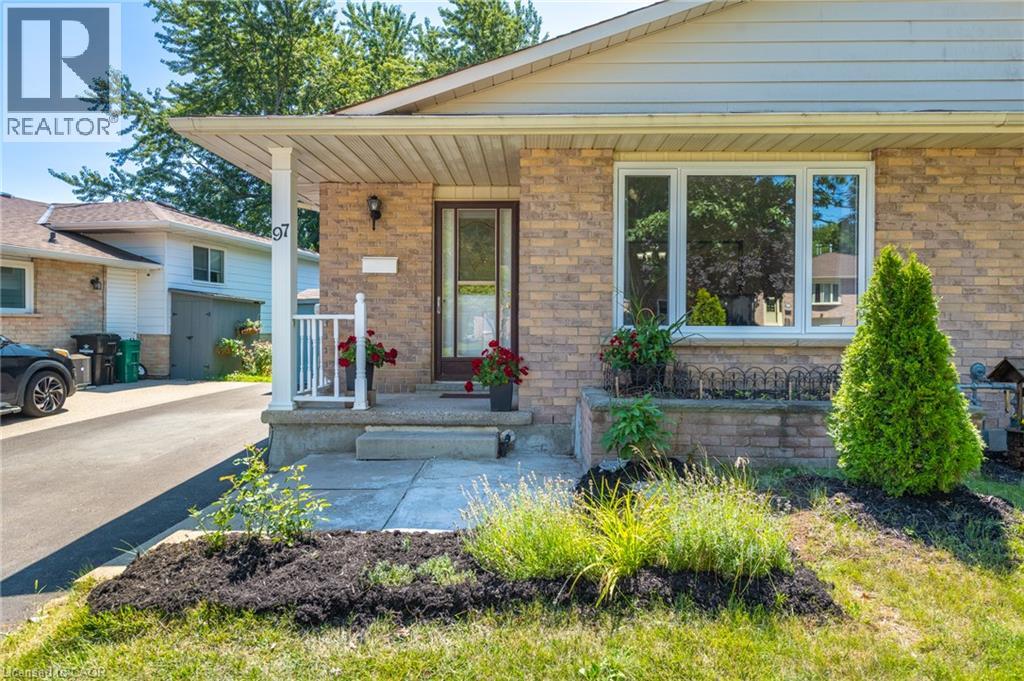 97 Uxbridge Crescent, Kitchener, Ontario N2E 2S2 - Photo 3 - 40850618