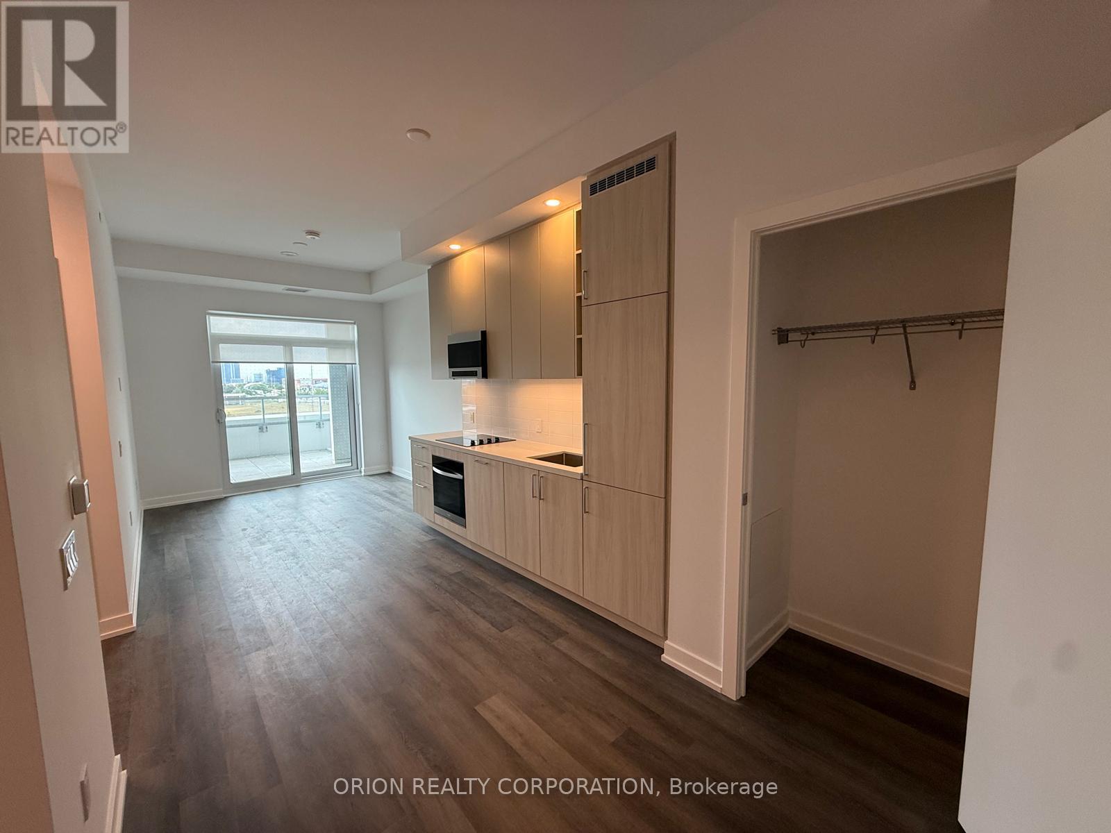 314 - 5 Meadowdale Road, Vaughan (Vaughan Corporate Centre), Ontario  L4K 0C7 - Photo 5 - N13650570