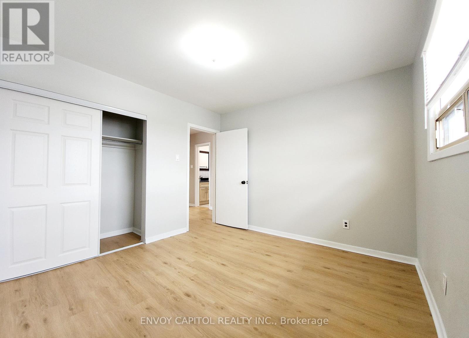 14 Faulkner Crescent, Toronto, Ontario  M9M 2C1 - Photo 22 - W13561452