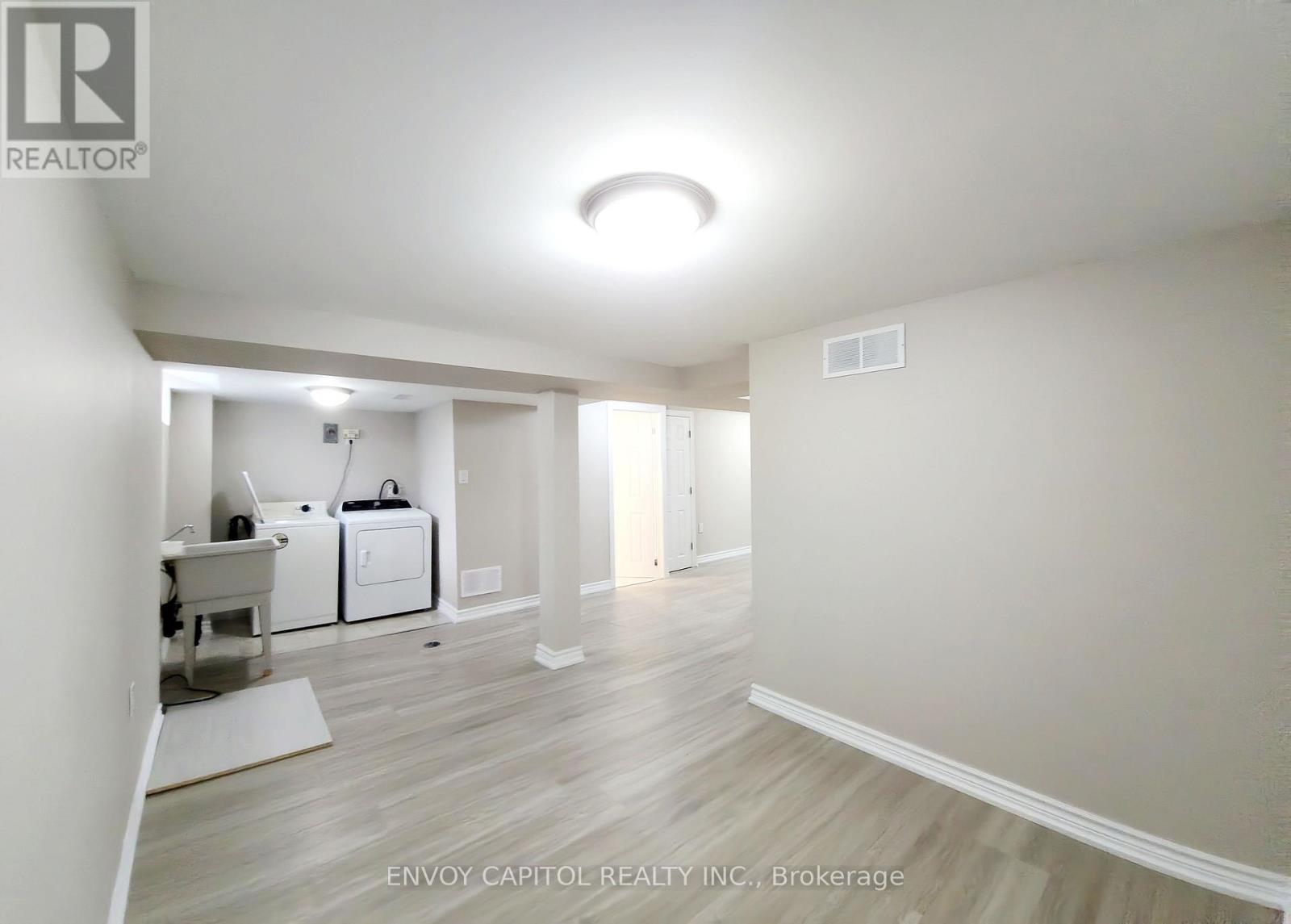 14 Faulkner Crescent, Toronto, Ontario  M9M 2C1 - Photo 26 - W13561452