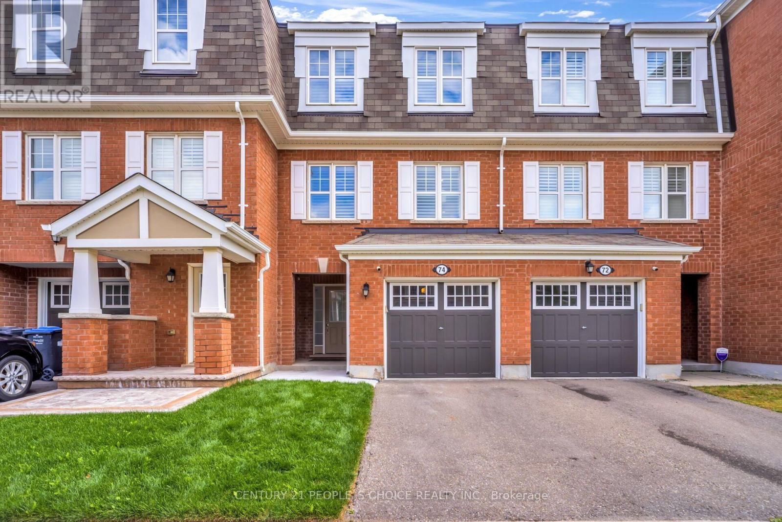 74 Metro Crescent, Brampton, Ontario  L7A 4P1 - Photo 2 - W13650464