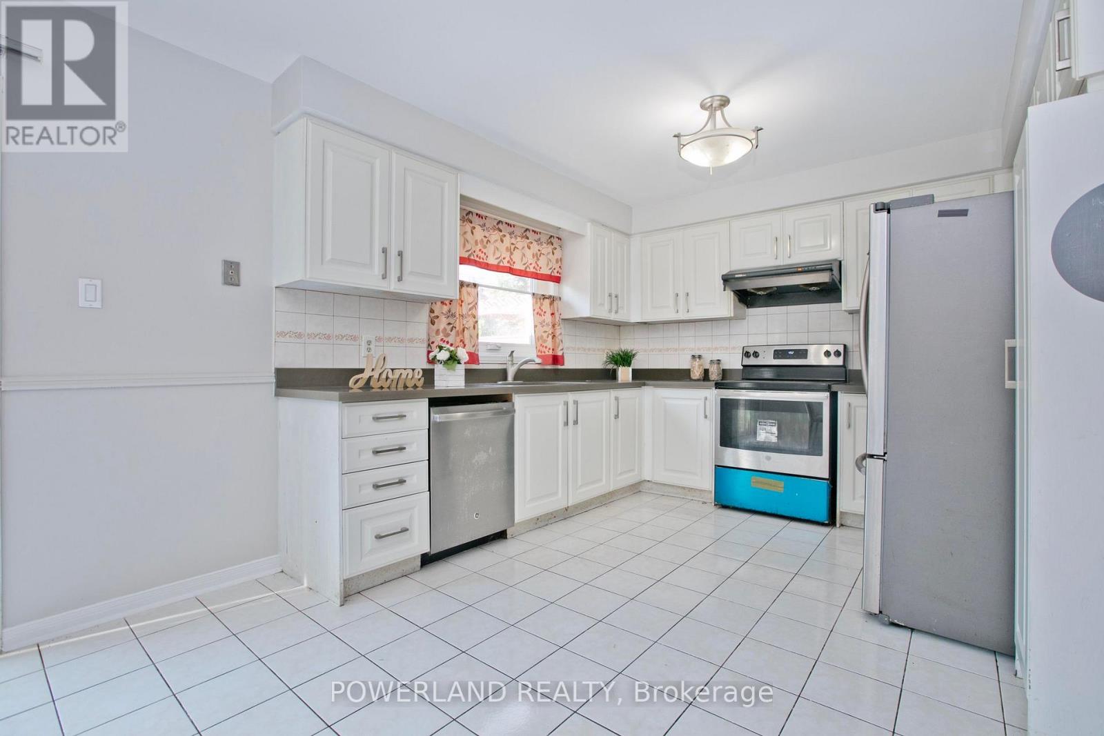 2441 Strathmore Crescent, Mississauga, Ontario  L5M 5K2 - Photo 13 - W13650518