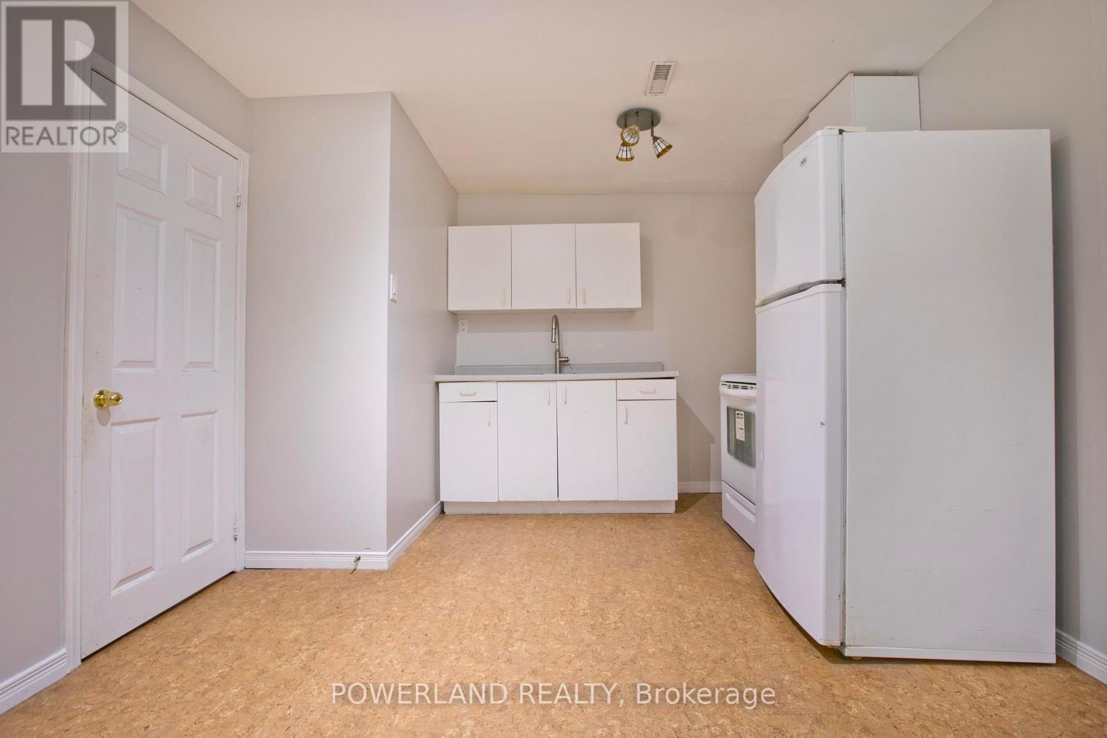 2441 Strathmore Crescent, Mississauga, Ontario  L5M 5K2 - Photo 30 - W13650518