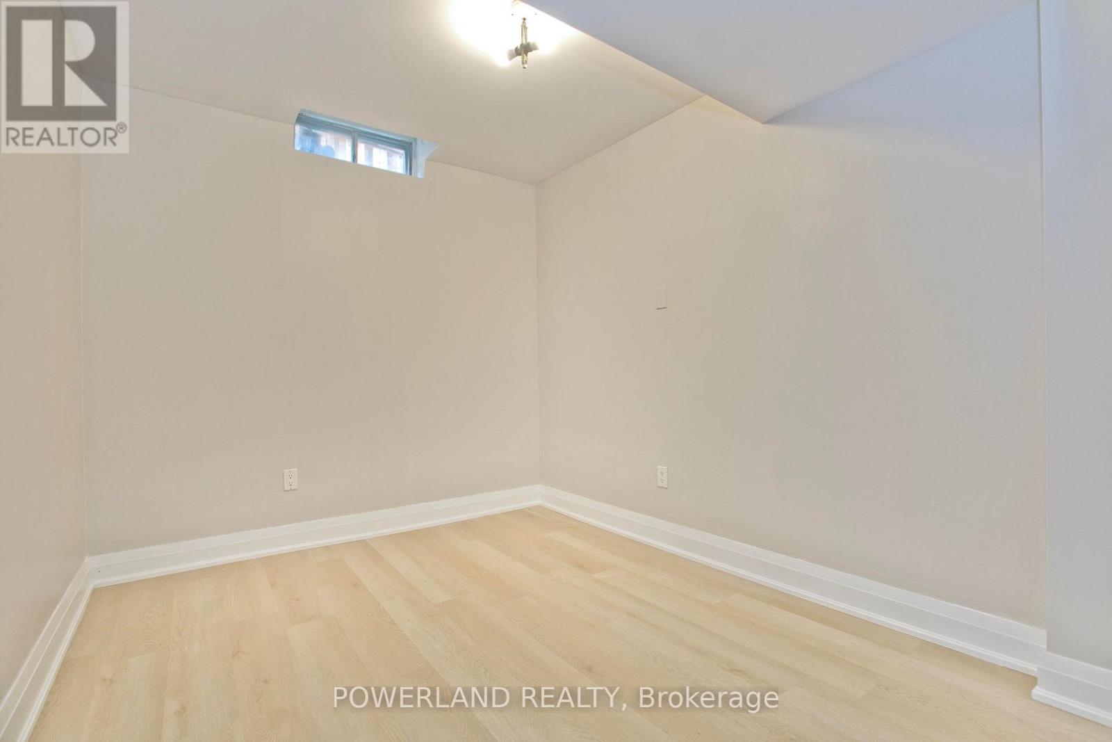 2441 Strathmore Crescent, Mississauga, Ontario  L5M 5K2 - Photo 32 - W13650518