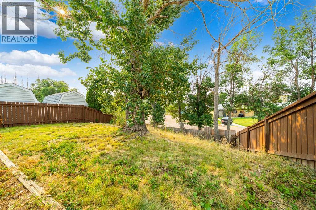 17 De Havilland Boulevard SW, Medicine Hat, Alberta  T1A 7Y6 - Photo 20 - A2332278