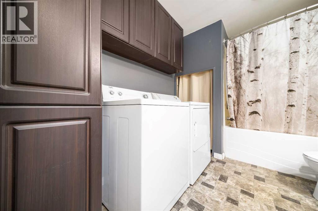 17 De Havilland Boulevard SW, Medicine Hat, Alberta  T1A 7Y6 - Photo 15 - A2332278