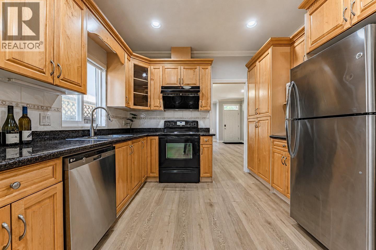 7930 Edmonds Street, Burnaby, British Columbia  V3N 1C2 - Photo 10 - R3152768