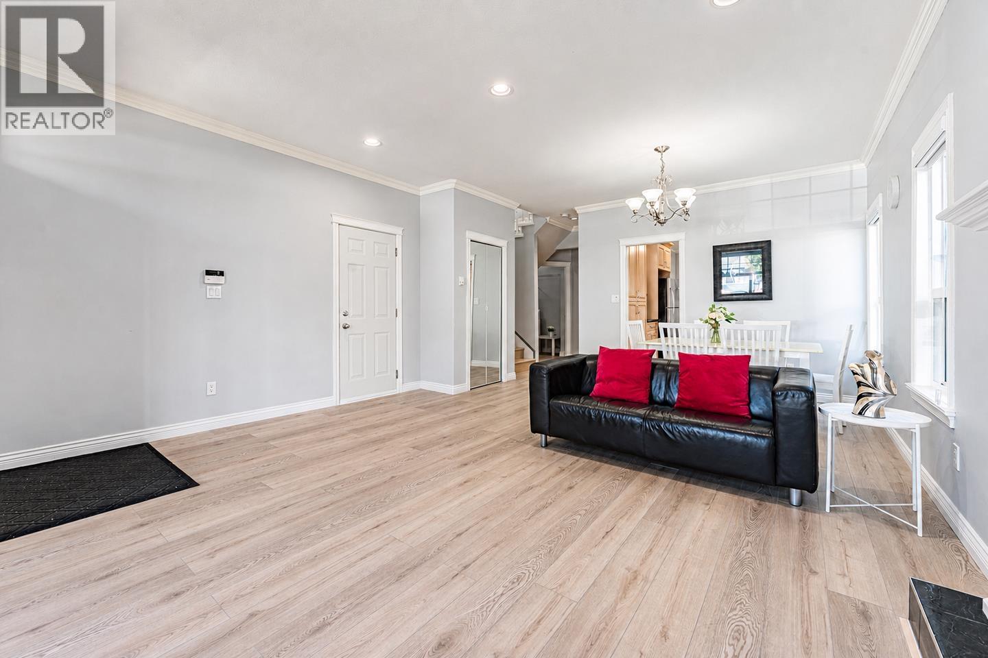 7930 Edmonds Street, Burnaby, British Columbia  V3N 1C2 - Photo 4 - R3152768