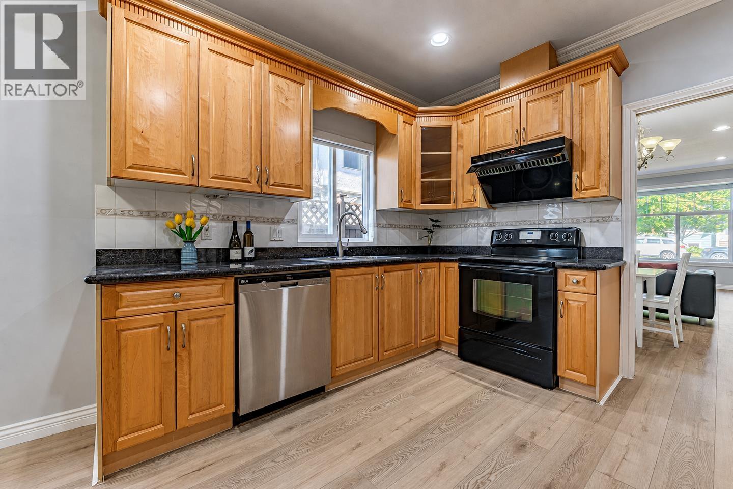 7930 Edmonds Street, Burnaby, British Columbia  V3N 1C2 - Photo 9 - R3152768