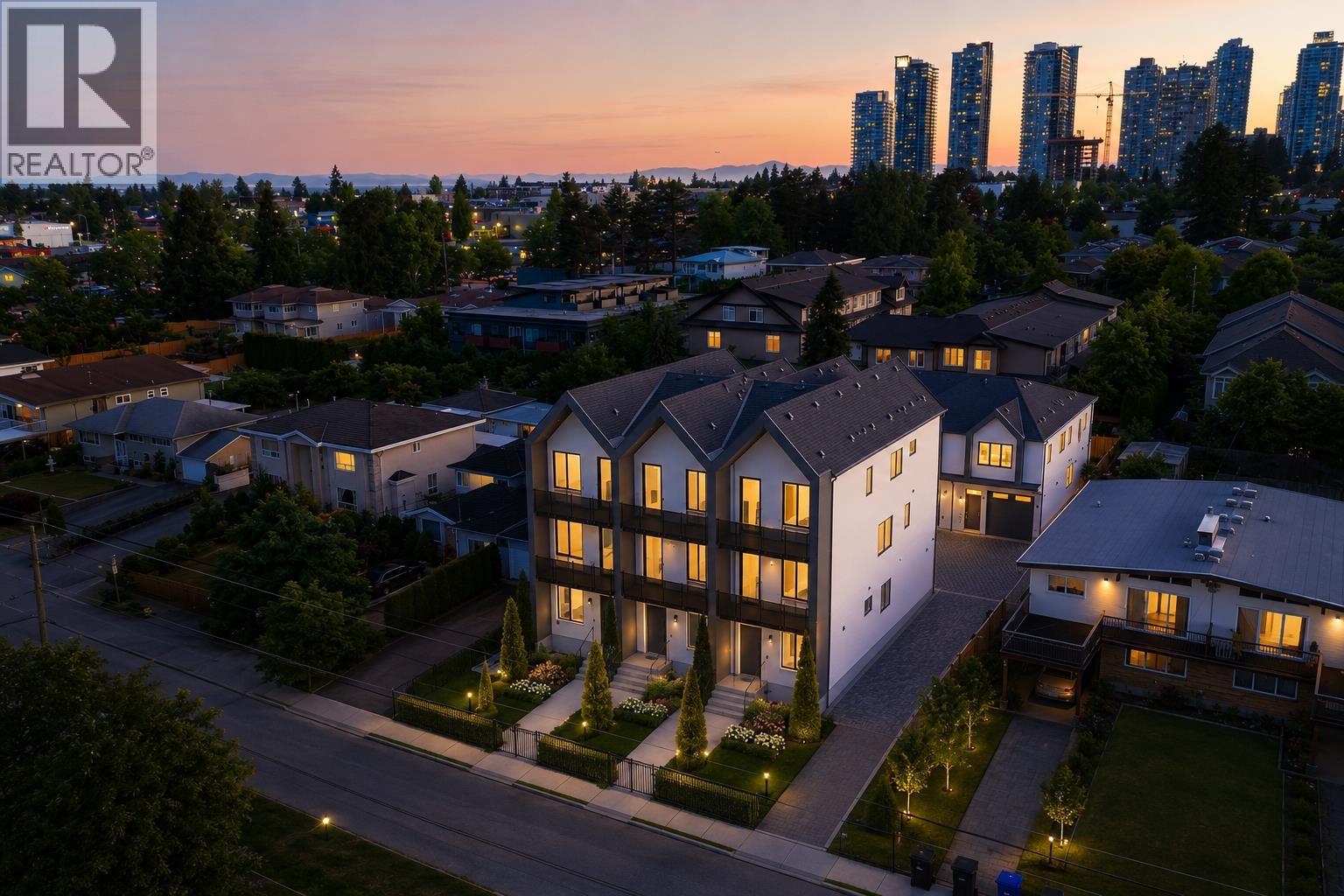 2 6525 DUFFERIN AVENUE, Burnaby, British Columbia