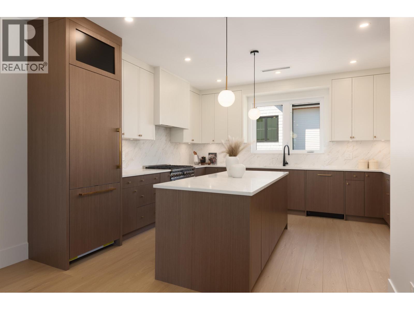 2 6525 Dufferin Avenue, Burnaby, British Columbia  V5H 3T2 - Photo 4 - R3147416