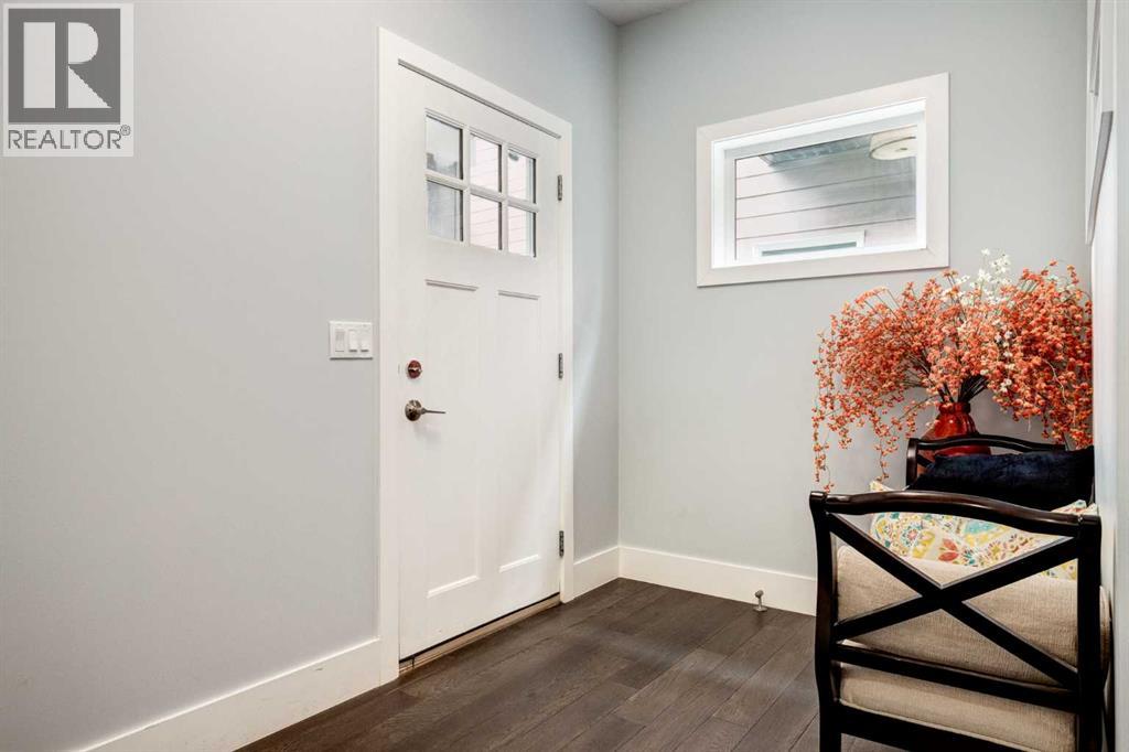 40 Westmore Place SW, Calgary, Alberta  T3H 0Z2 - Photo 3 - A2330708