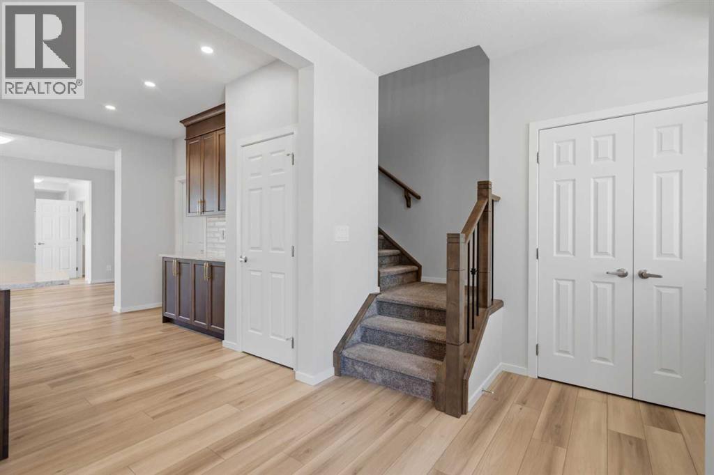 199 Carringham Road NW, Calgary, Alberta  T3P 1V4 - Photo 24 - A2334788