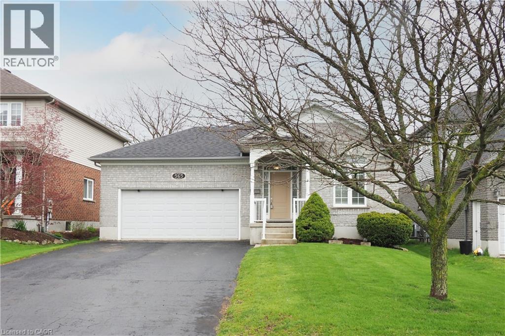 565 Springwater Drive, Waterloo, Ontario  N2V 2K6 - Photo 2 - 40852929