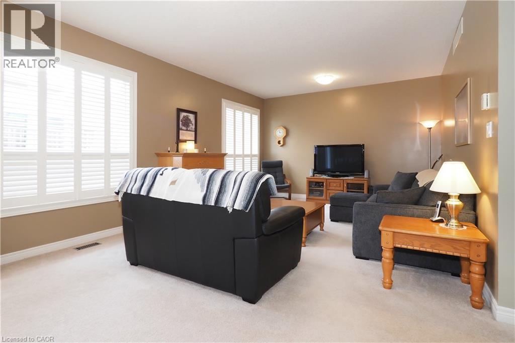 565 Springwater Drive, Waterloo, Ontario  N2V 2K6 - Photo 4 - 40852929