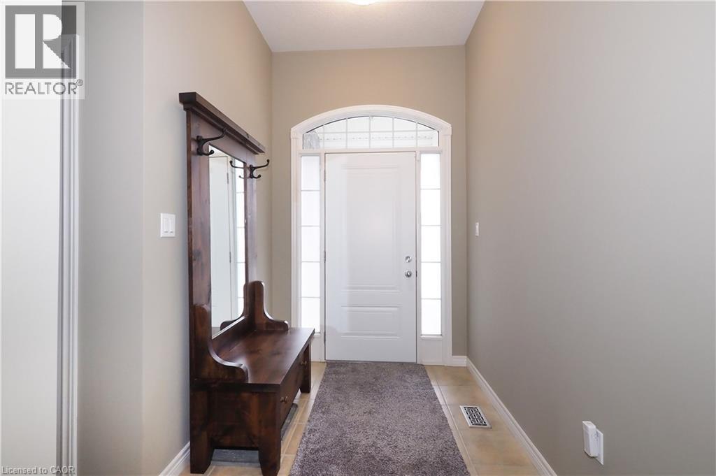 565 Springwater Drive, Waterloo, Ontario  N2V 2K6 - Photo 3 - 40852929