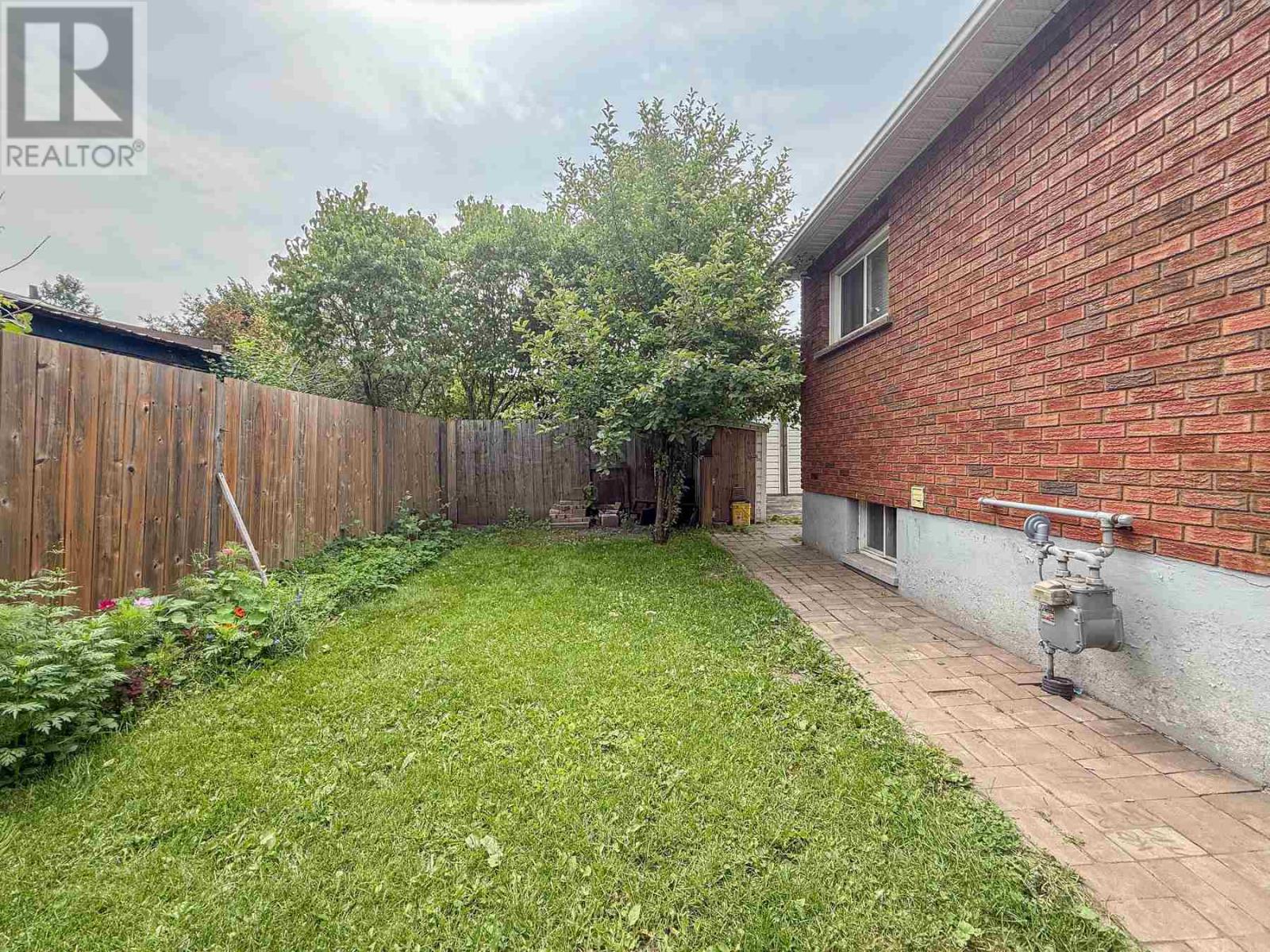 655 Queen St W, Sault Ste. Marie, Ontario  P6A 1B1 - Photo 30 - SM262028