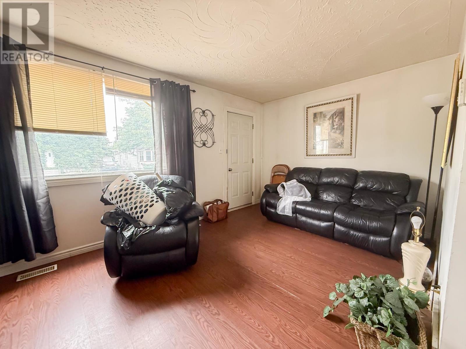 655 Queen St W, Sault Ste. Marie, Ontario  P6A 1B1 - Photo 9 - SM262028