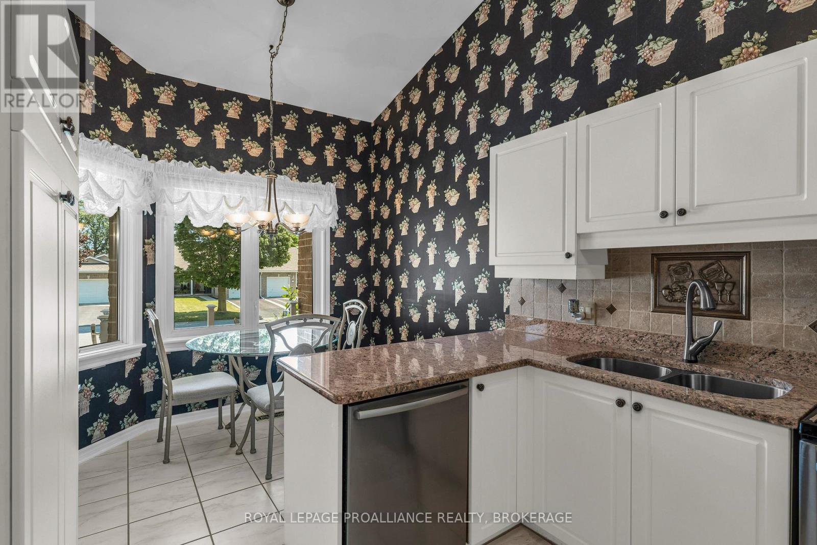 523 Trimble Gate, Kingston, Ontario  K7M 8Z2 - Photo 10 - X13650444
