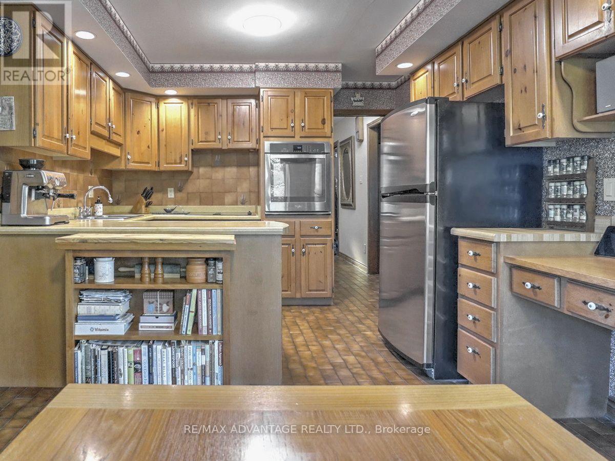 264 Suffolk Place, London North, Ontario  N6G 3S4 - Photo 18 - X13650712