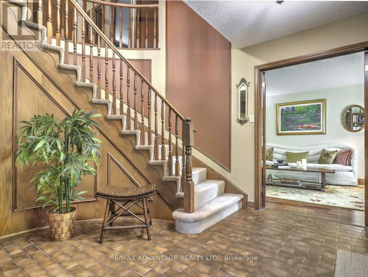264 Suffolk Place, London North, Ontario  N6G 3S4 - Photo 8 - X13650712