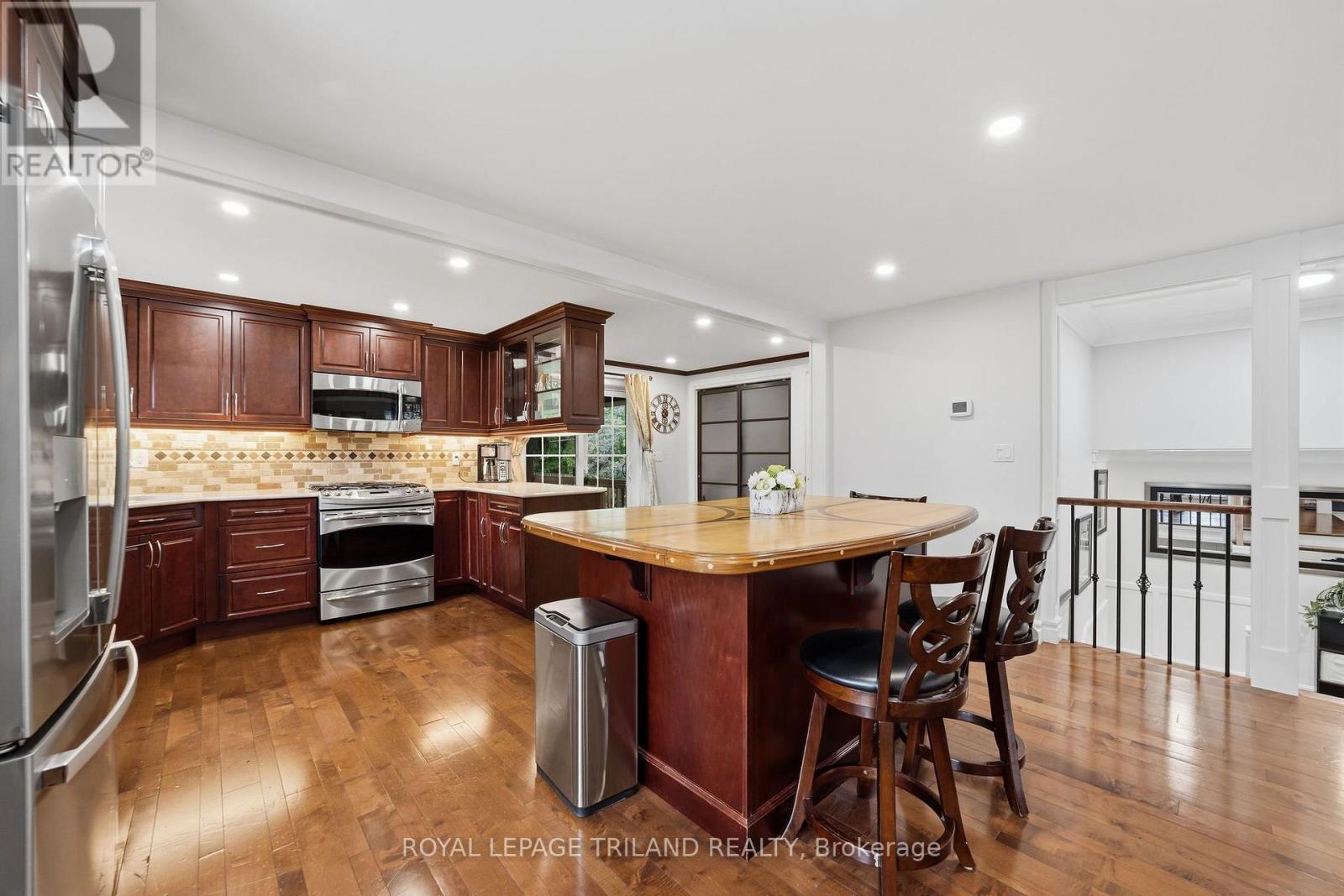 172 Simpson Street, Southwest Middlesex, Ontario  N0L 1M0 - Photo 13 - X13650726