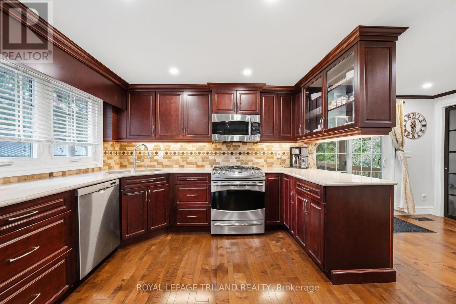 172 Simpson Street, Southwest Middlesex, Ontario  N0L 1M0 - Photo 14 - X13650726