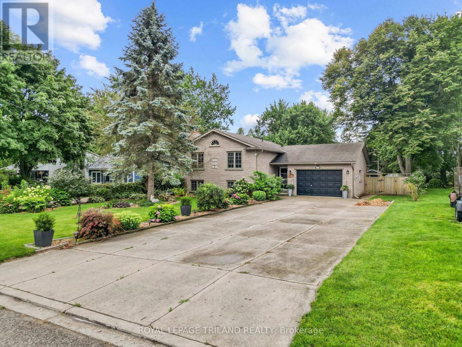 172 Simpson Street, Southwest Middlesex, Ontario  N0L 1M0 - Photo 3 - X13650726