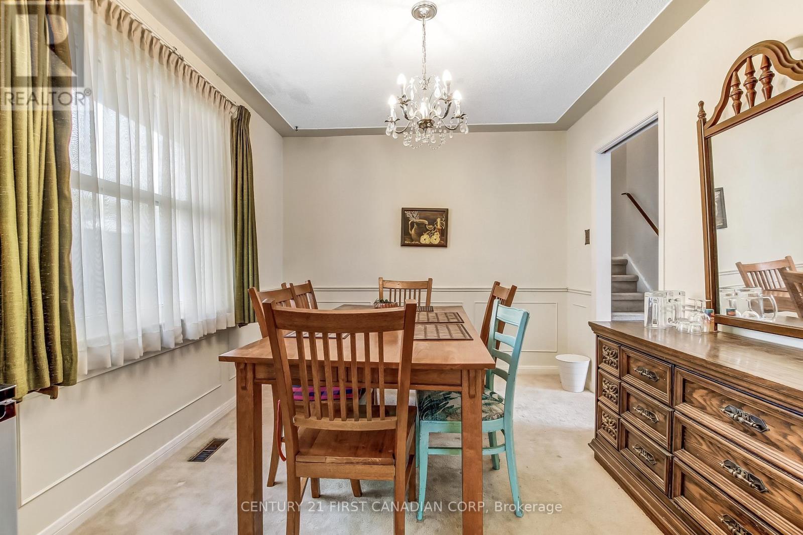 698 Chiddington Avenue, London South, Ontario  N6C 2W8 - Photo 5 - X13650896