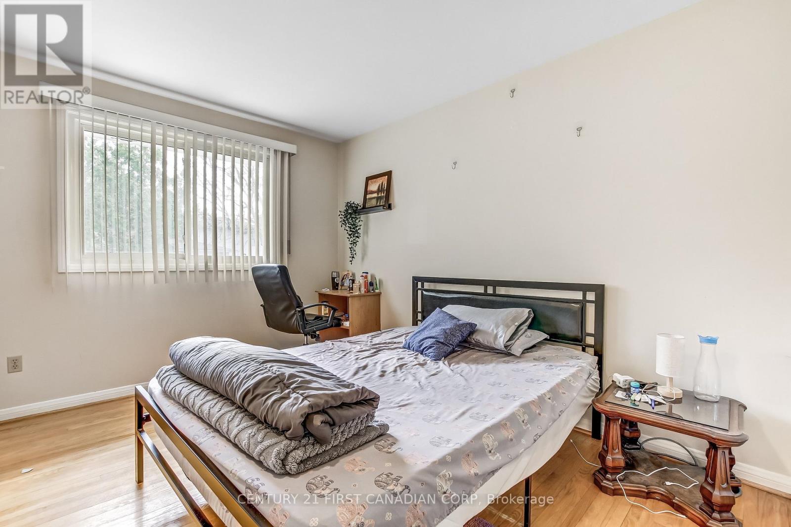 698 Chiddington Avenue, London South, Ontario  N6C 2W8 - Photo 9 - X13650896
