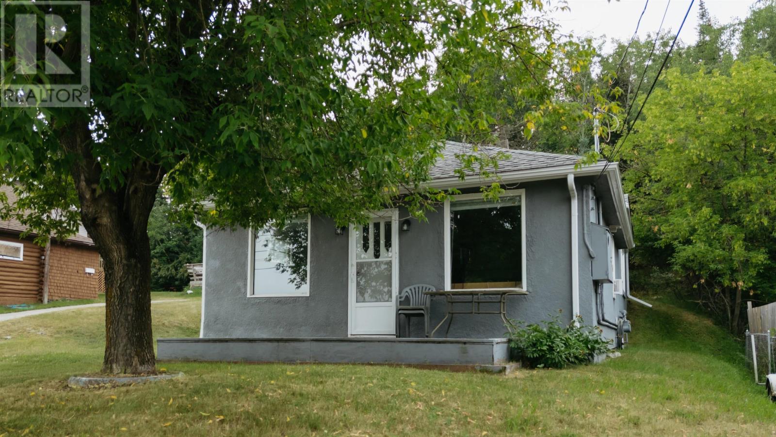 1125 Eighth St N, Kenora, Ontario  P9N 2R6 - Photo 2 - TB2602200