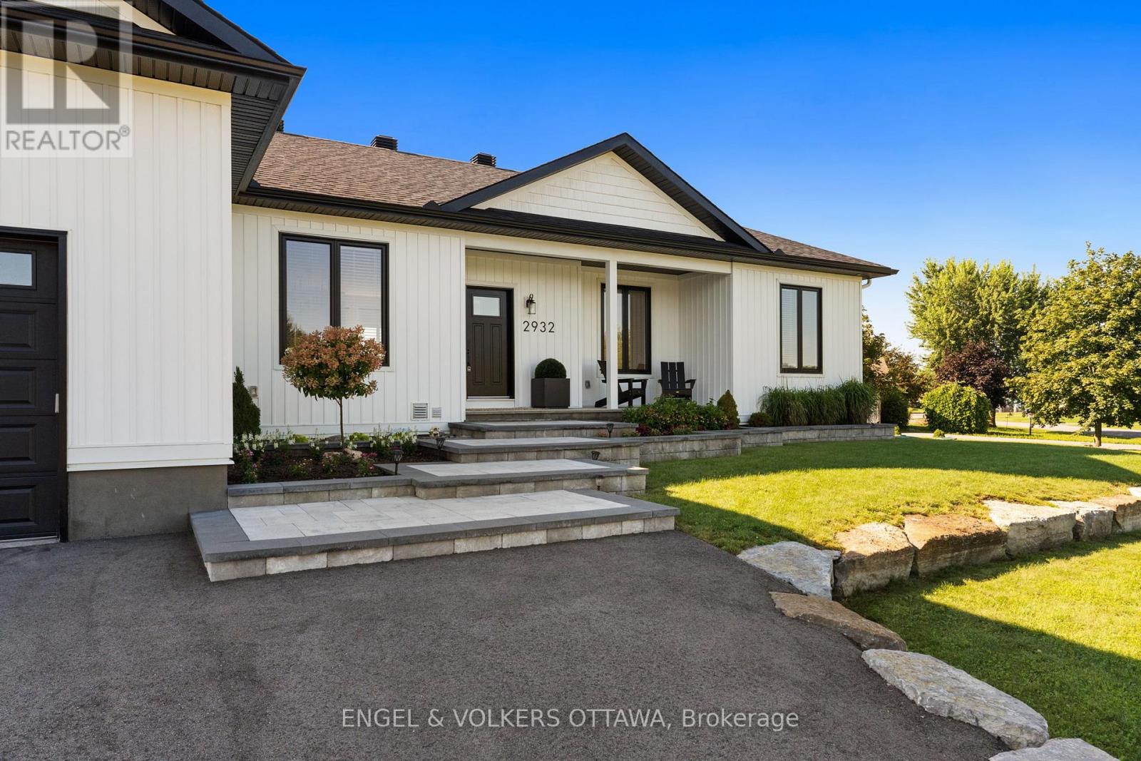 2932 Danbury Way, Ottawa, Ontario  K0A 2T0 - Photo 4 - X13650740