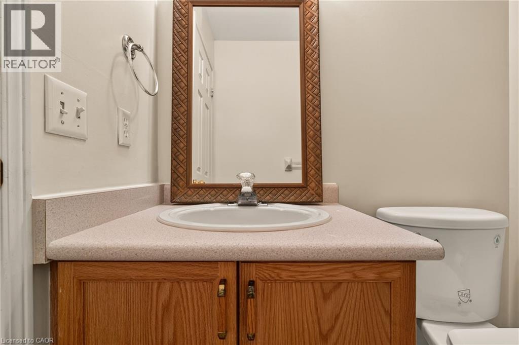 11 Pirie Drive Unit# 19, Dundas, Ontario  L9H 6Z6 - Photo 9 - 40832172