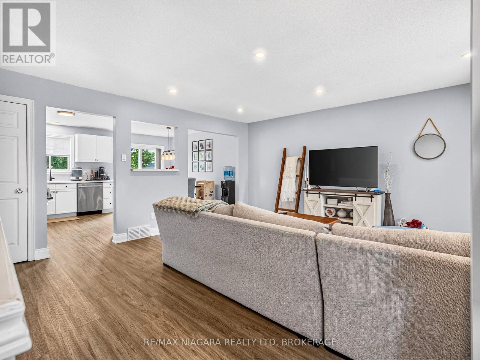 936 Colette Road, Fort Erie, Ontario  L2A 6G7 - Photo 5 - X13650794